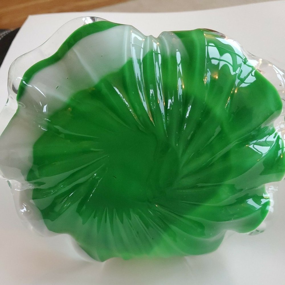 Vintage Green Depression Glass Unique Curved Swirl Candy Dish w/Handle 8x7x6 - Picture 6 of 7